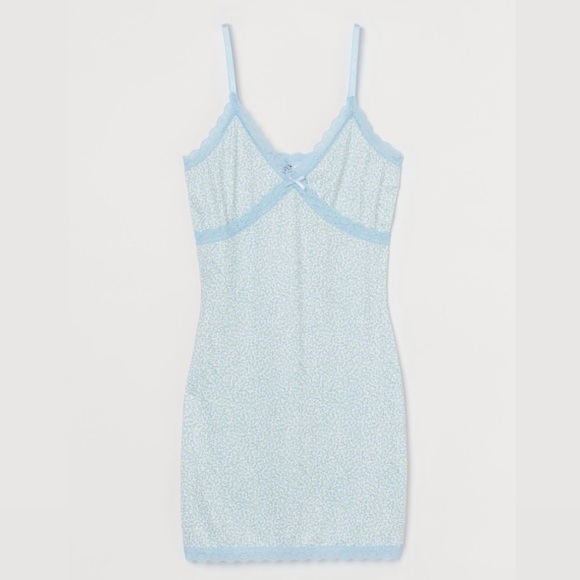 H&M Dresses & Skirts - 💜H&M bodycon dress